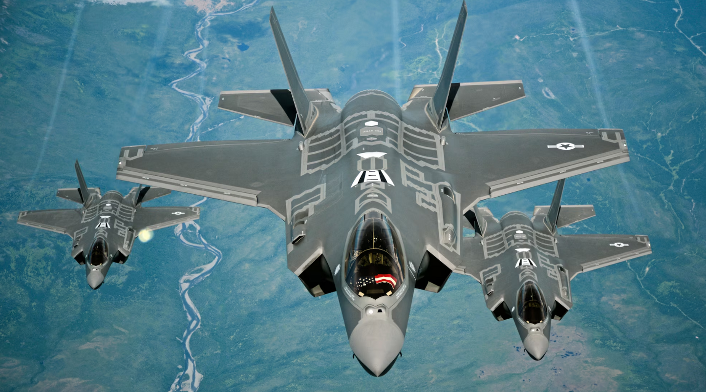 F-35 Lightning II - Plane Kit Card (Collectible)